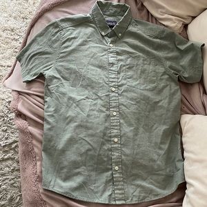 PATAGONIA | Short Sleeve Organic Cotton Button Down Shirt